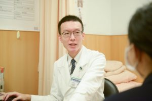 女子手痛呼吸喘 胸腔發現婦科大腫瘤