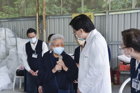 20241128溫馨關懷道感恩 歲末傳愛送祝福