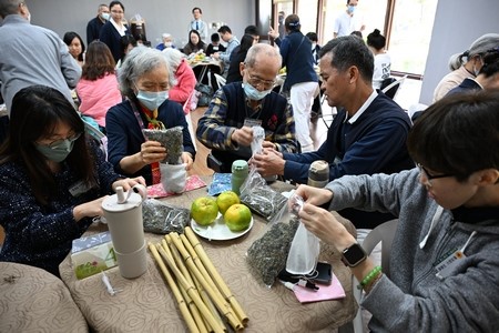 20241130相思淚水如湧泉 朝陽徐風伴你我