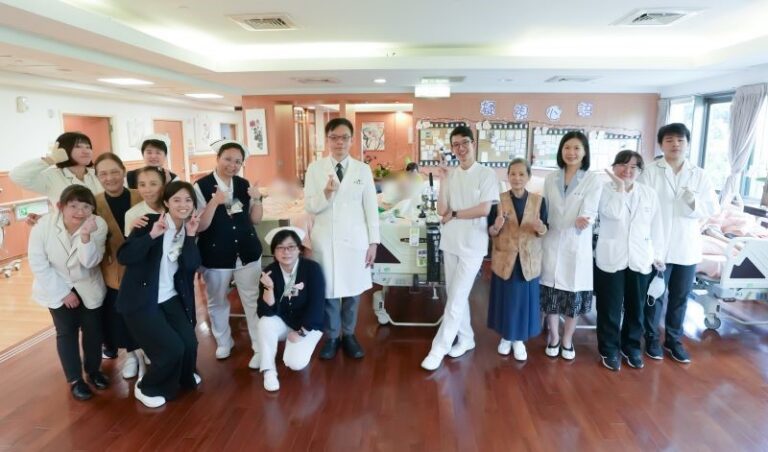 用雙手說愛你 父親節傳情20250806 1