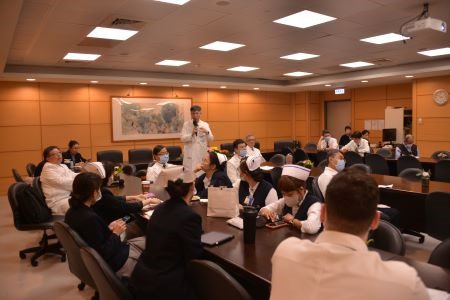 人文與科技並進 同心共創卓越醫療封面 20251116 17