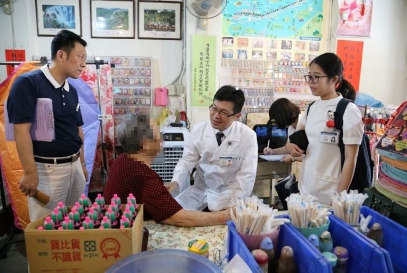 北慈醫師獲頒醫療教育研究獎 推動臨床智慧醫療與創新研究 20251105 3 北慈醫師獲頒醫療教育研究獎 推動臨床智慧醫療與創新研究 20251105 3