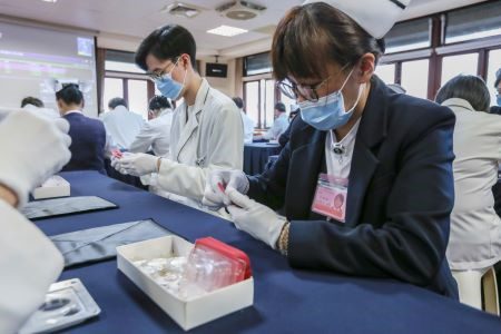 福慧紅包暖歲末 以手傳心結善緣 20251110 10