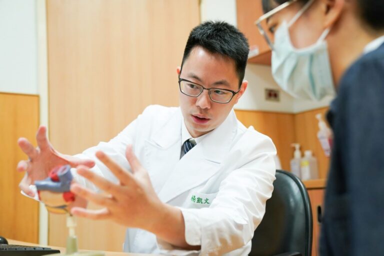 反覆發燒血球異常 三尖瓣重度逆流致脾臟腫大 20251224 3