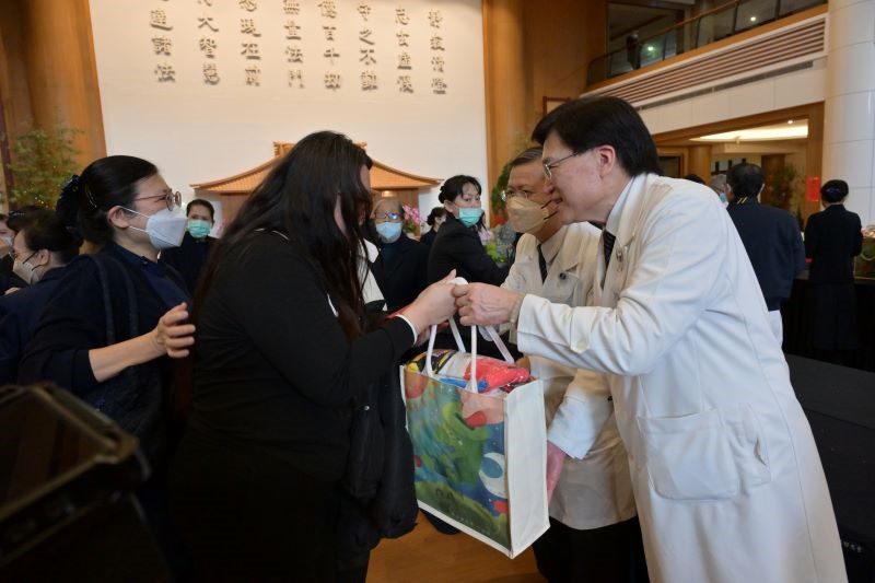 寒冬送暖進社區　義診發放傳遞愛 20260131 22