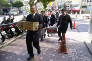 Read more about the article 年節前夕走訪警消 送上新年祝福