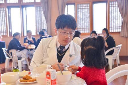 愛讓年節更溫暖 為院童送上祝福 20260209 14