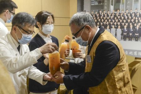 駿馬迎春納祥福 歡喜團拜迎新歲 20260225 18