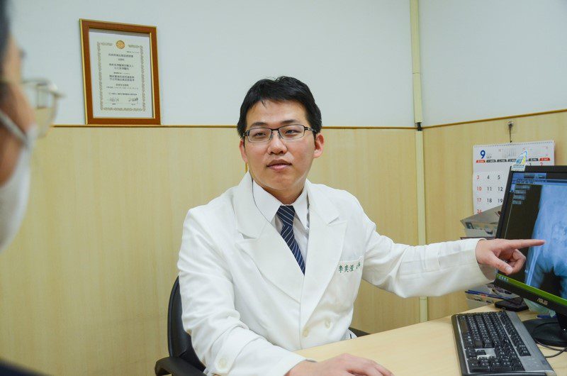 健身胸痛竟是肌腱斷裂 縫合手術重拾力量 20260224 2