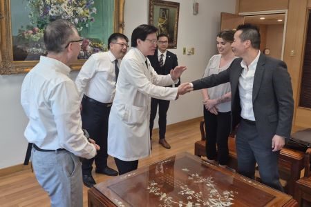 北慈攜手美國密西根大學手術團隊 交流深化心臟外科臨床應用 20260427 4 北慈攜手美國密西根大學手術團隊 交流深化心臟外科臨床應用 20260427 4
