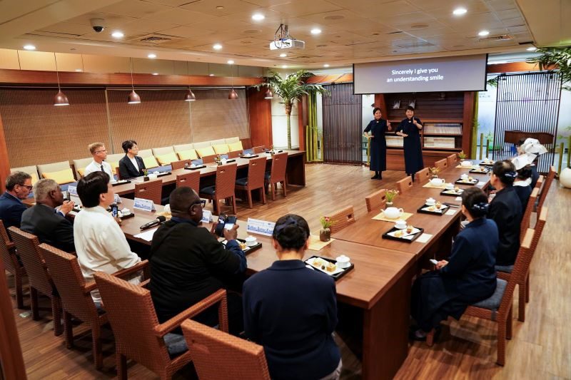 梵蒂岡樞機主教半日巡禮 感受台北慈院醫療人文 20260513 4