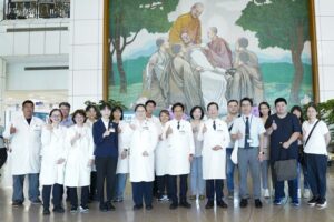 Read more about the article 新北聯醫蒞院參訪 交流檢驗科自動化成果