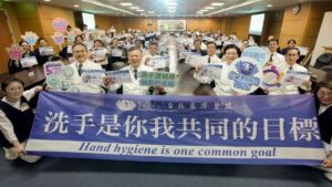 Read more about the article 響應世界手部衛生日 北慈走入病房宣導手部衛生