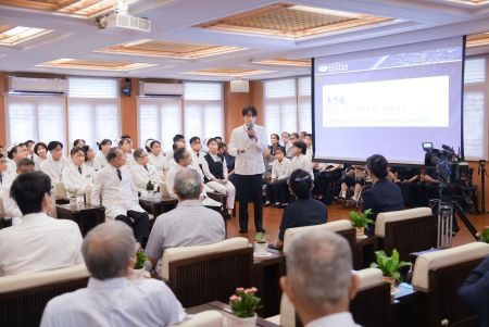 專業承擔 慈悲智慧並行 20260707 7